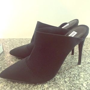 Never worn Steve Madden Heels!